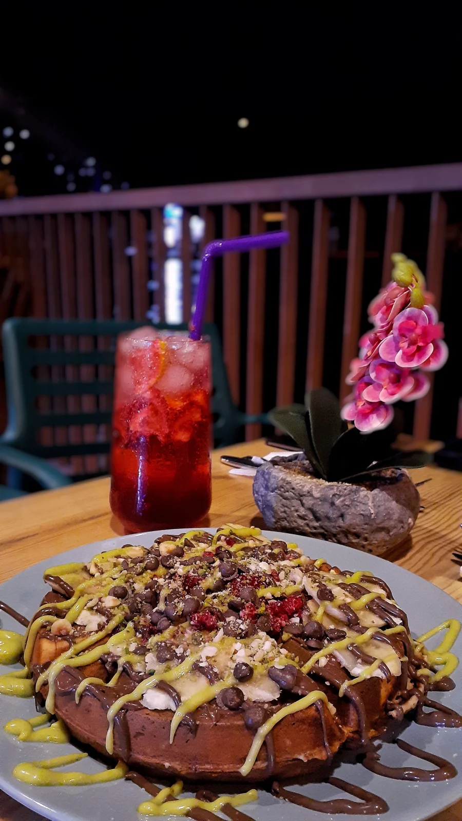 وافل شوكليت دارك - وايت