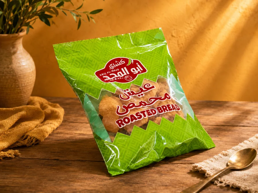 عيش توست